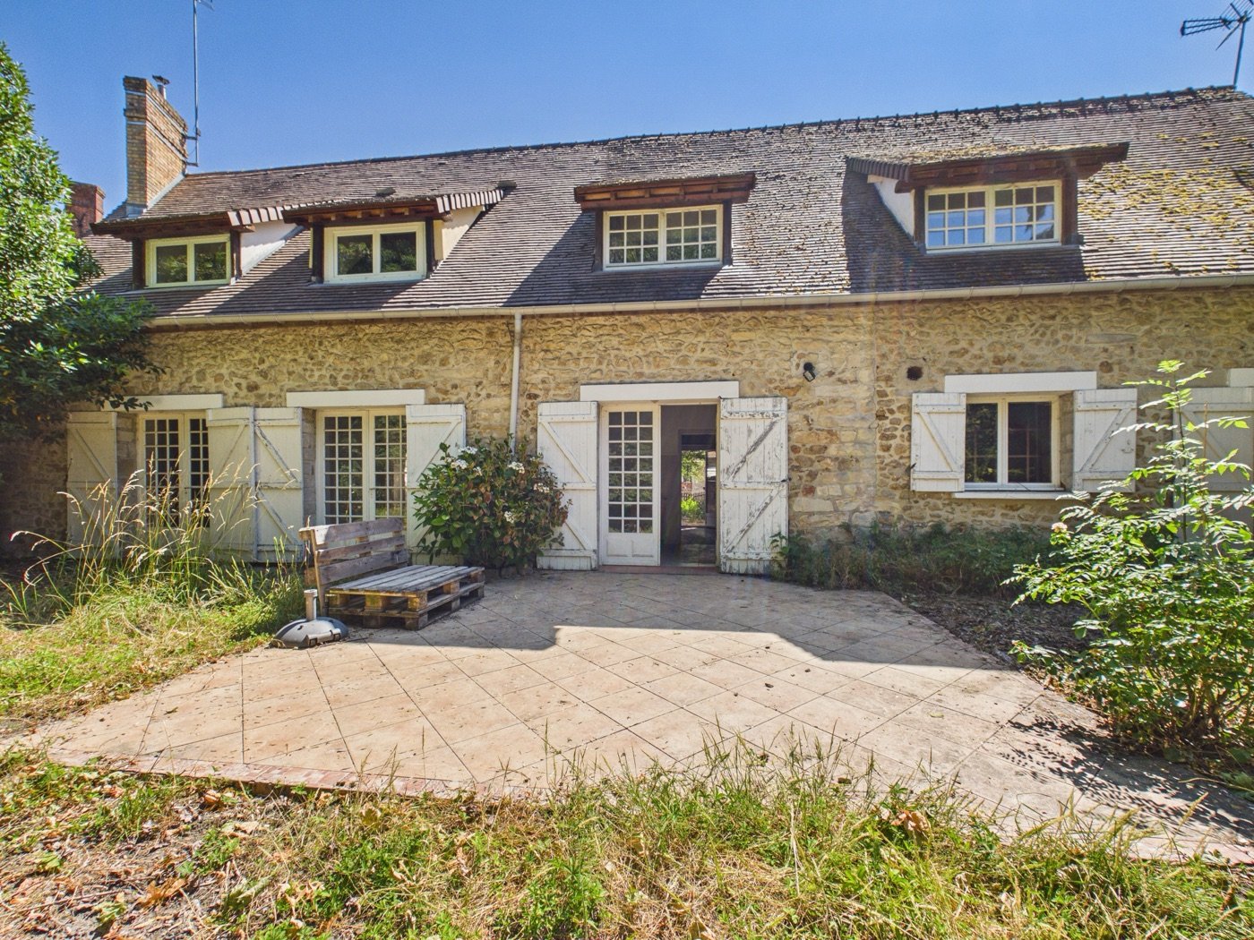 Façade, terrasse et jardin du lot 1, état actuel