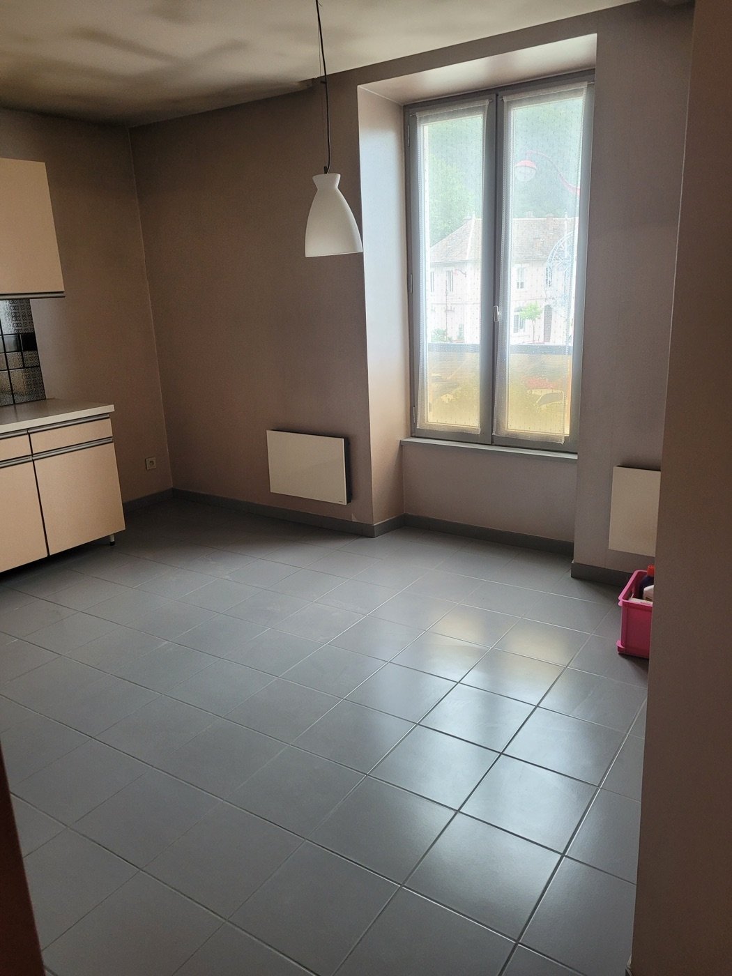Cuisine vers chambre · angle 2, lot 12, état actuel